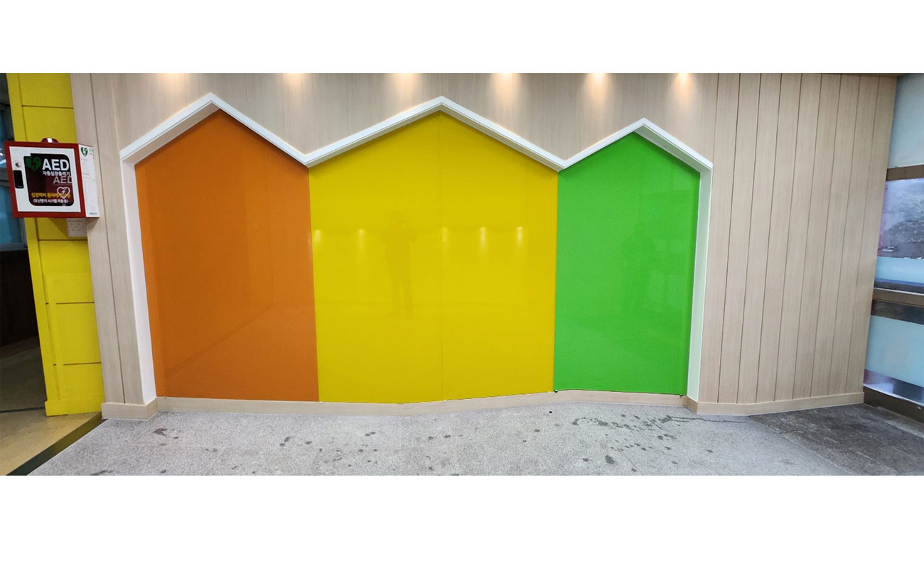 color-glass-1300-2.jpg